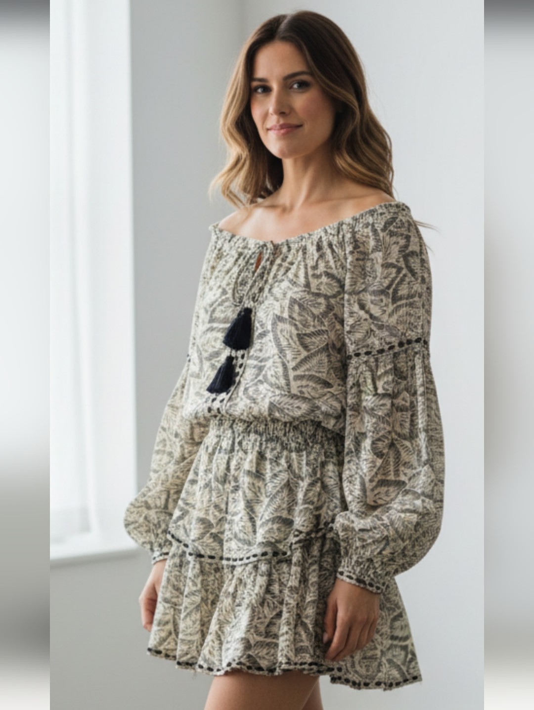 Love Shank Fancy Boho Long Sleeve Mini Dress In Cream & Black Leaf Print Size M
